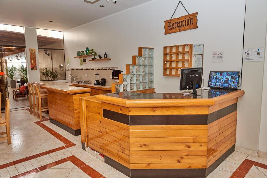 Hostal Montecarlo Camaná Kültér fotó
